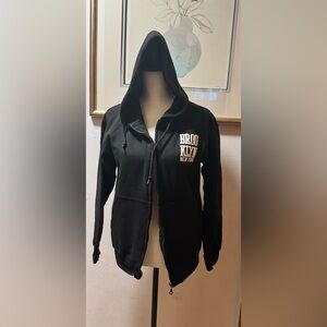 BROOKLYN, NYC Woman Zip-
Up Hoodie